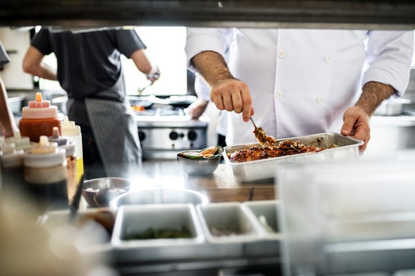 Collecte des huiles alimentaires usagées : quelles obligations pour les professionnels ?